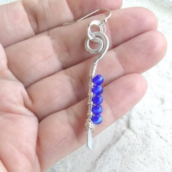 Unique Wire Wrapped Dangle Earrings! Blue CatsEye Beads! Lightweight!!! - Picture 5 of 11